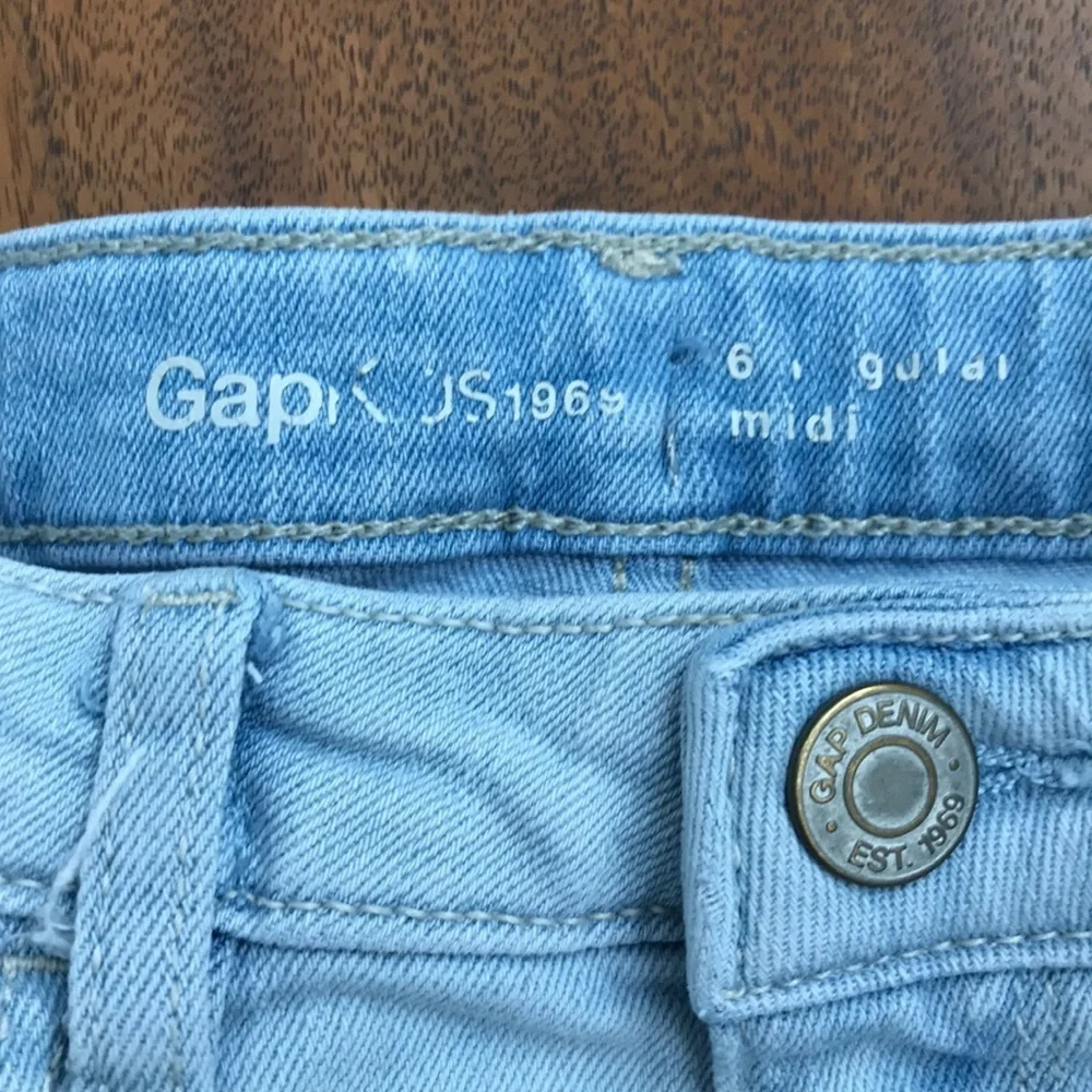3/$20 GapKids 1969 Distressed Cutoff Jean Shorts